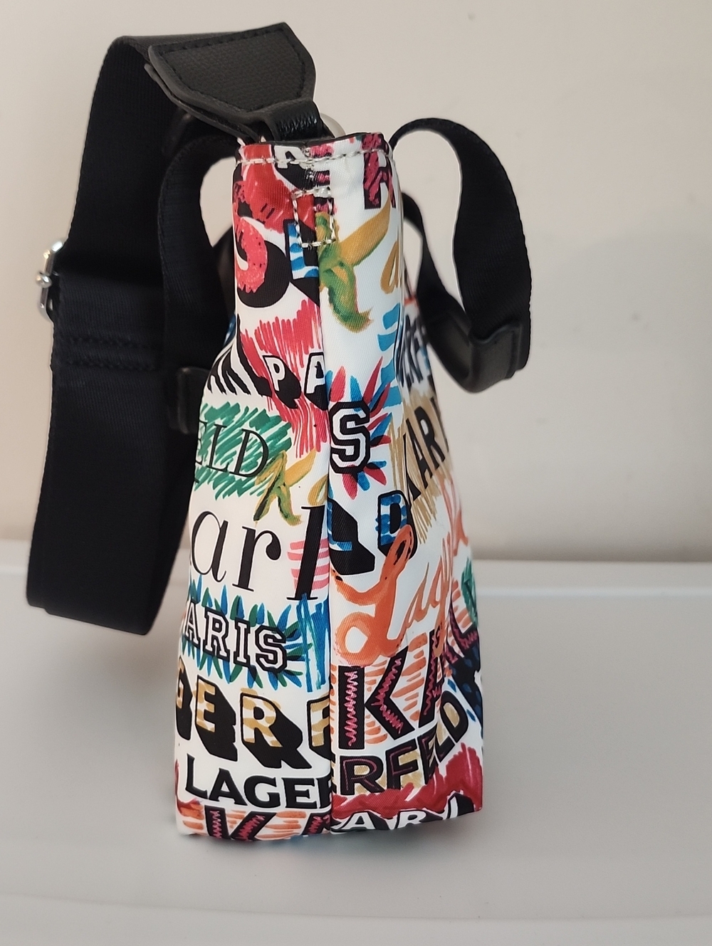 Karl Lagerfeld Paris Amour Crossbody w/Free Michael Kors Card Holder/Wallet - Picture 9 of 16